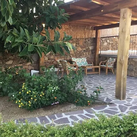 With Pool, Garden And Sea View *