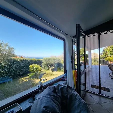 With Pool, Garden And Sea View Willa *